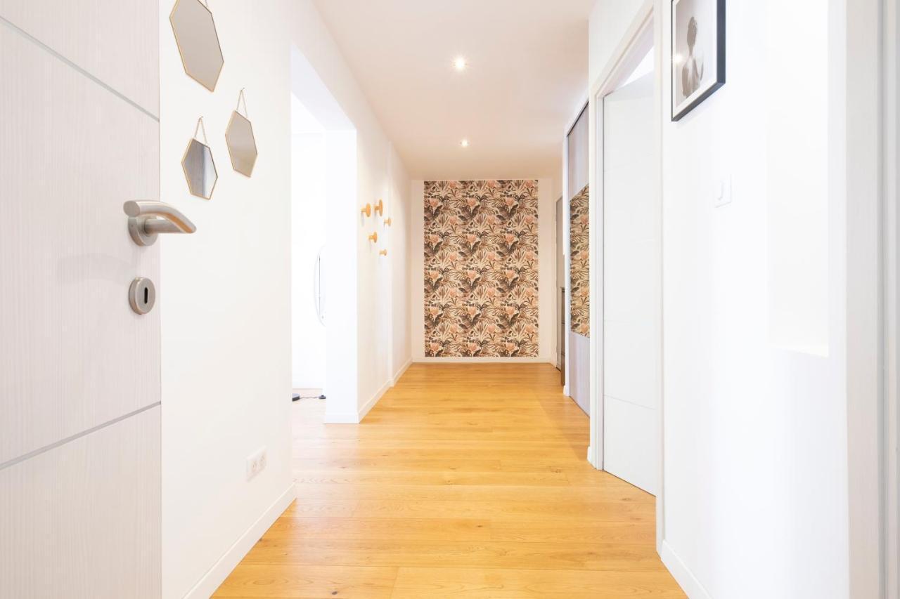 Sommeiller A 2 Min Du Lac Apartment Annecy Exterior foto